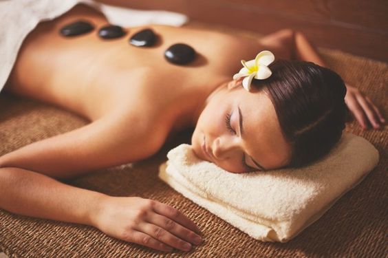 Chuẩn Spa & Massage được nhiều chị em lựa chọn ngâm tắm bồn gỗ thảo dược thuốc bắc tại Tân Bình